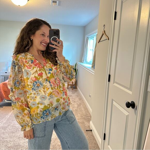 Tuckernuck Sugarlips Cream Pink Blue Floral Ruffled Blouse Top Small - Picture 2 of 12